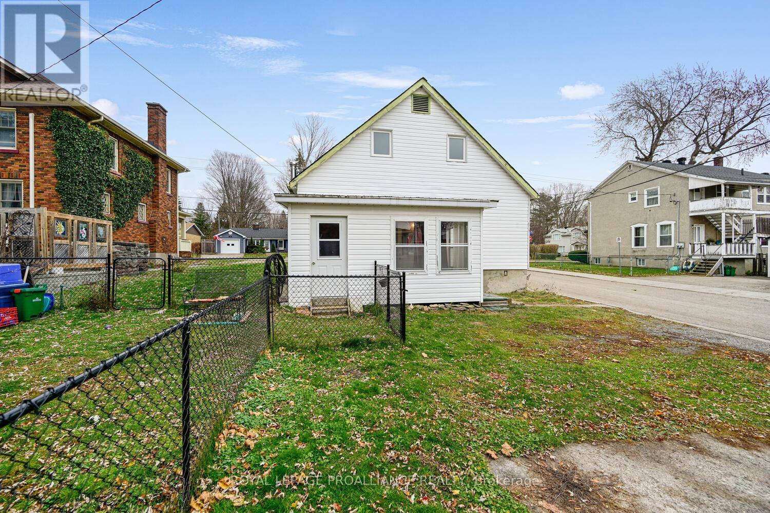 56 North Augusta Road, Brockville, Ontario K6V 2X6 - Photo 42 - X12591758