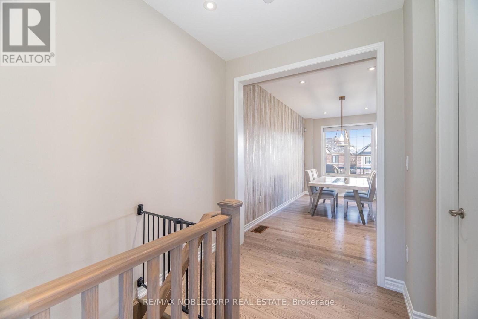 325 Kleinburg Summit Way, Vaughan, Ontario  L4H 4S7 - Photo 12 - N12592066