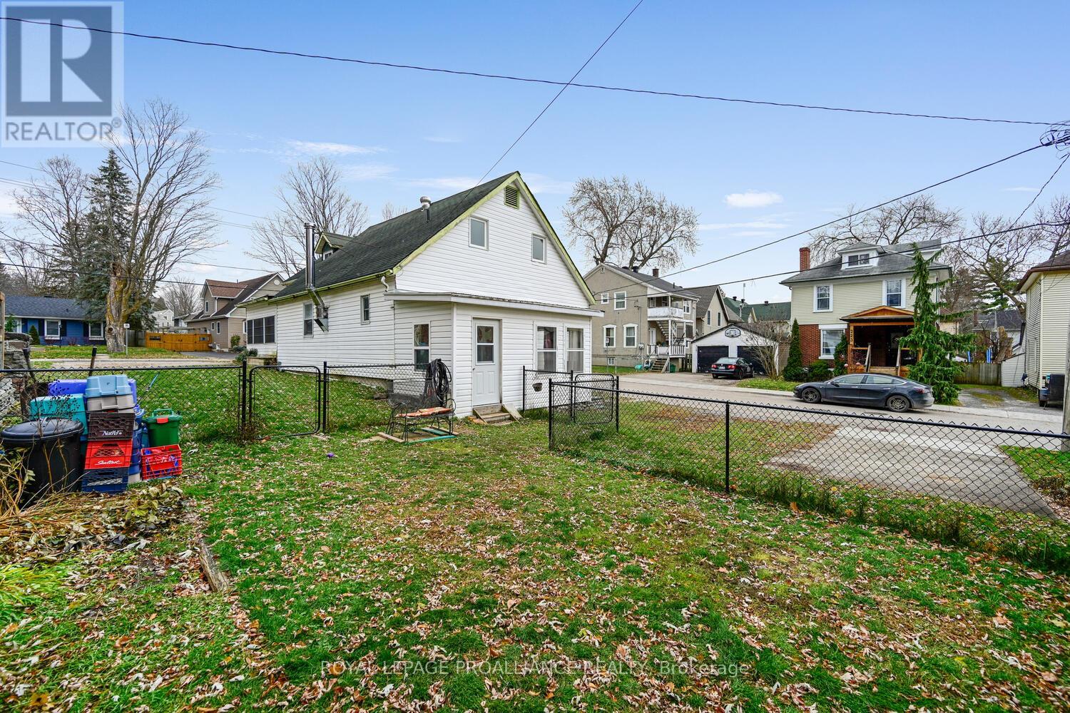 56 North Augusta Road, Brockville, Ontario K6V 2X6 - Photo 43 - X12591758