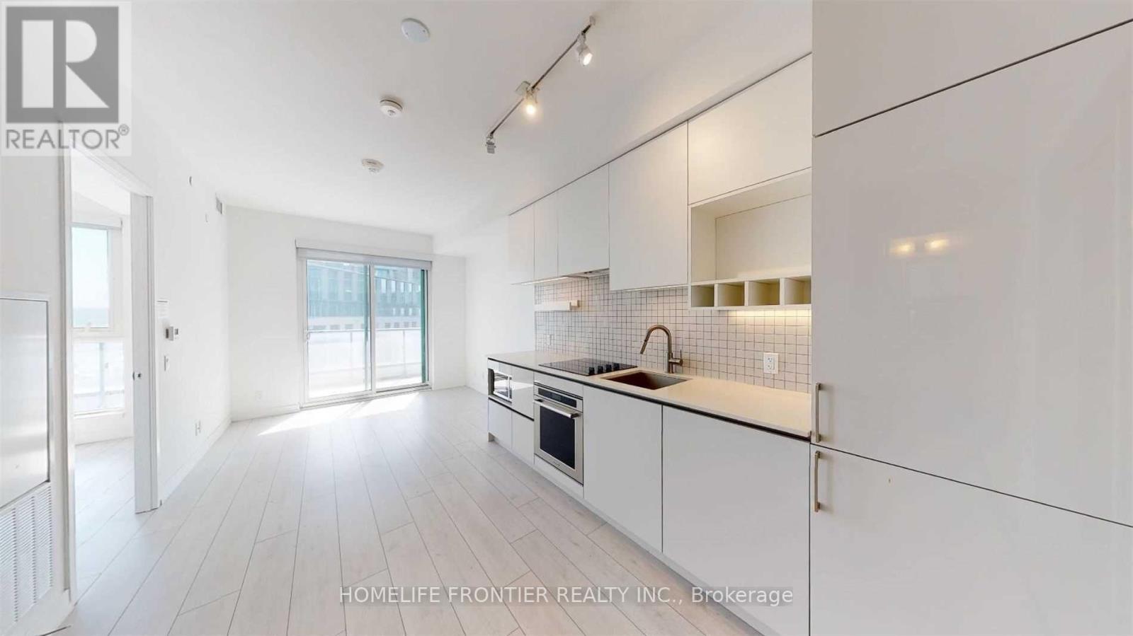 2805 - 950 Portage Parkway, Vaughan, Ontario  L4K 0J7 - Photo 3 - N12592060