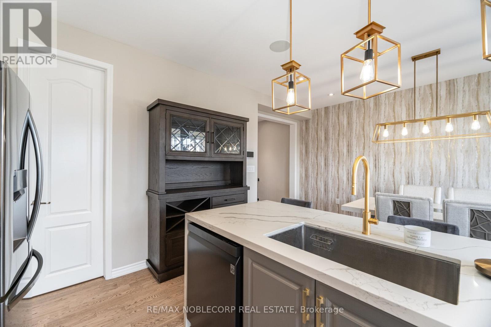 325 Kleinburg Summit Way, Vaughan, Ontario  L4H 4S7 - Photo 18 - N12592066