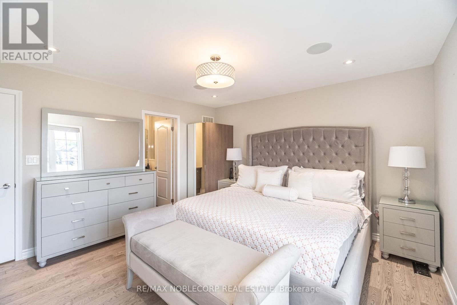 325 Kleinburg Summit Way, Vaughan, Ontario  L4H 4S7 - Photo 28 - N12592066