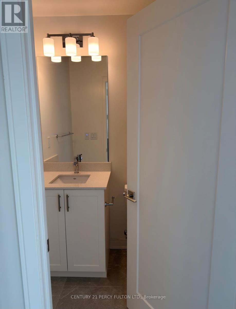 609 - 705 Davis Drive, Newmarket, Ontario  L3Y 2R3 - Photo 6 - N12591964