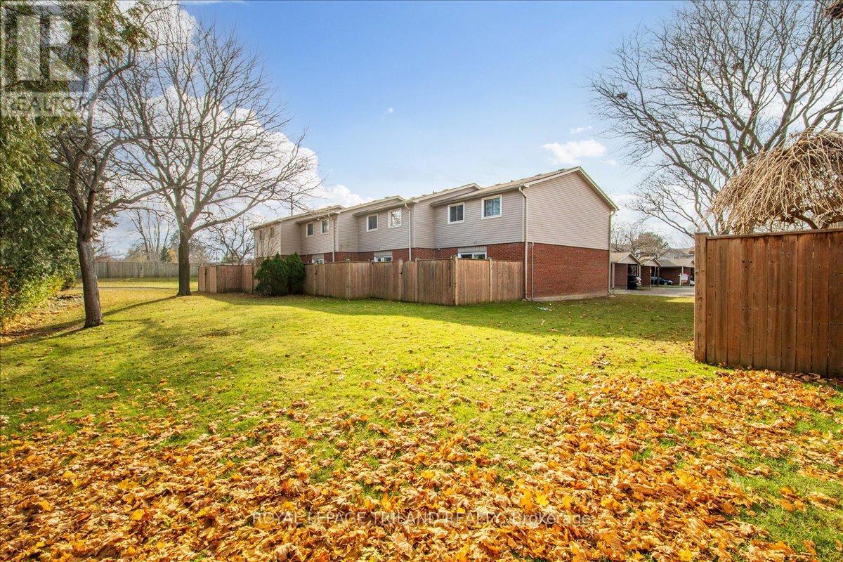 120 - 1330 Jalna Boulevard, London South, Ontario  N6E 2H7 - Photo 42 - X12578656