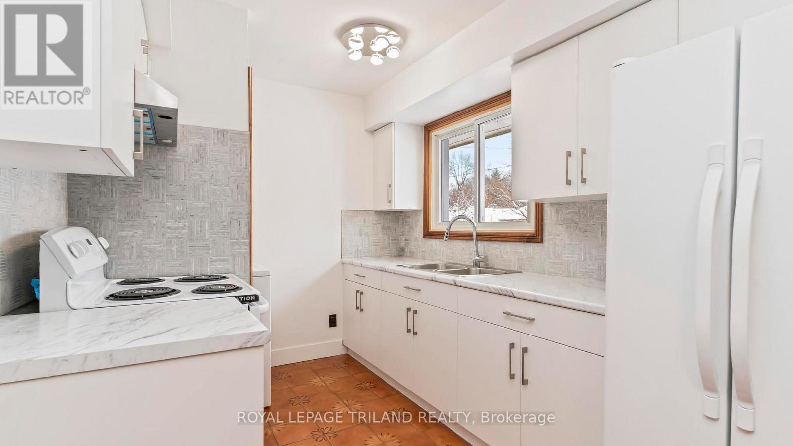 Photo 11 of 43 for 17 Clemens Street