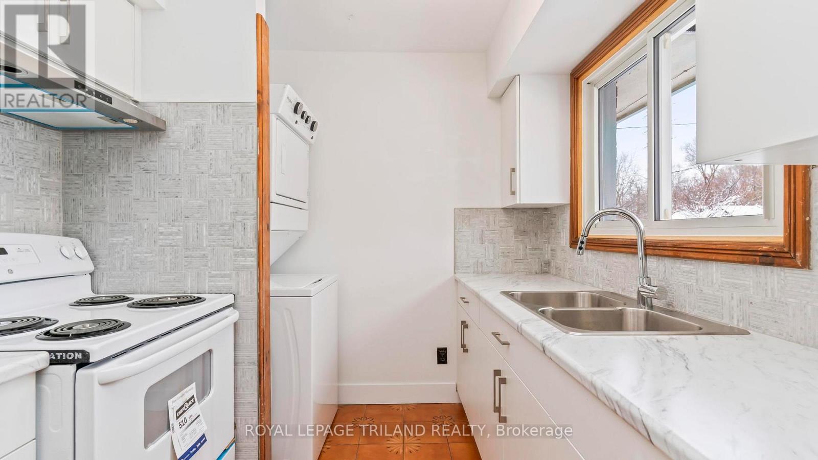 Photo 12 of 43 for 17 Clemens Street