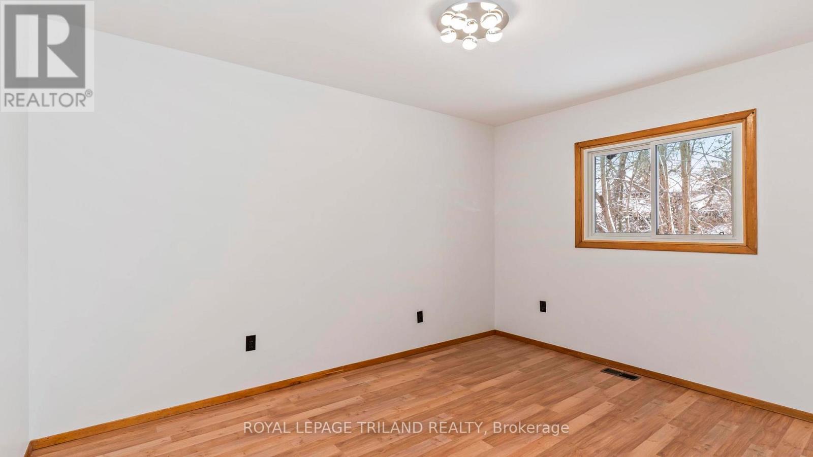 Photo 18 of 43 for 17 Clemens Street