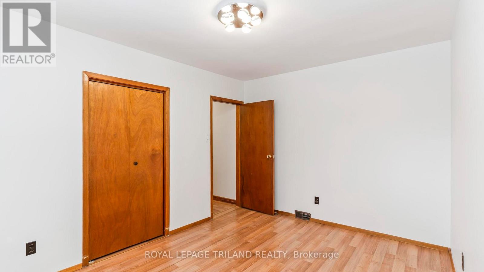 Photo 19 of 43 for 17 Clemens Street