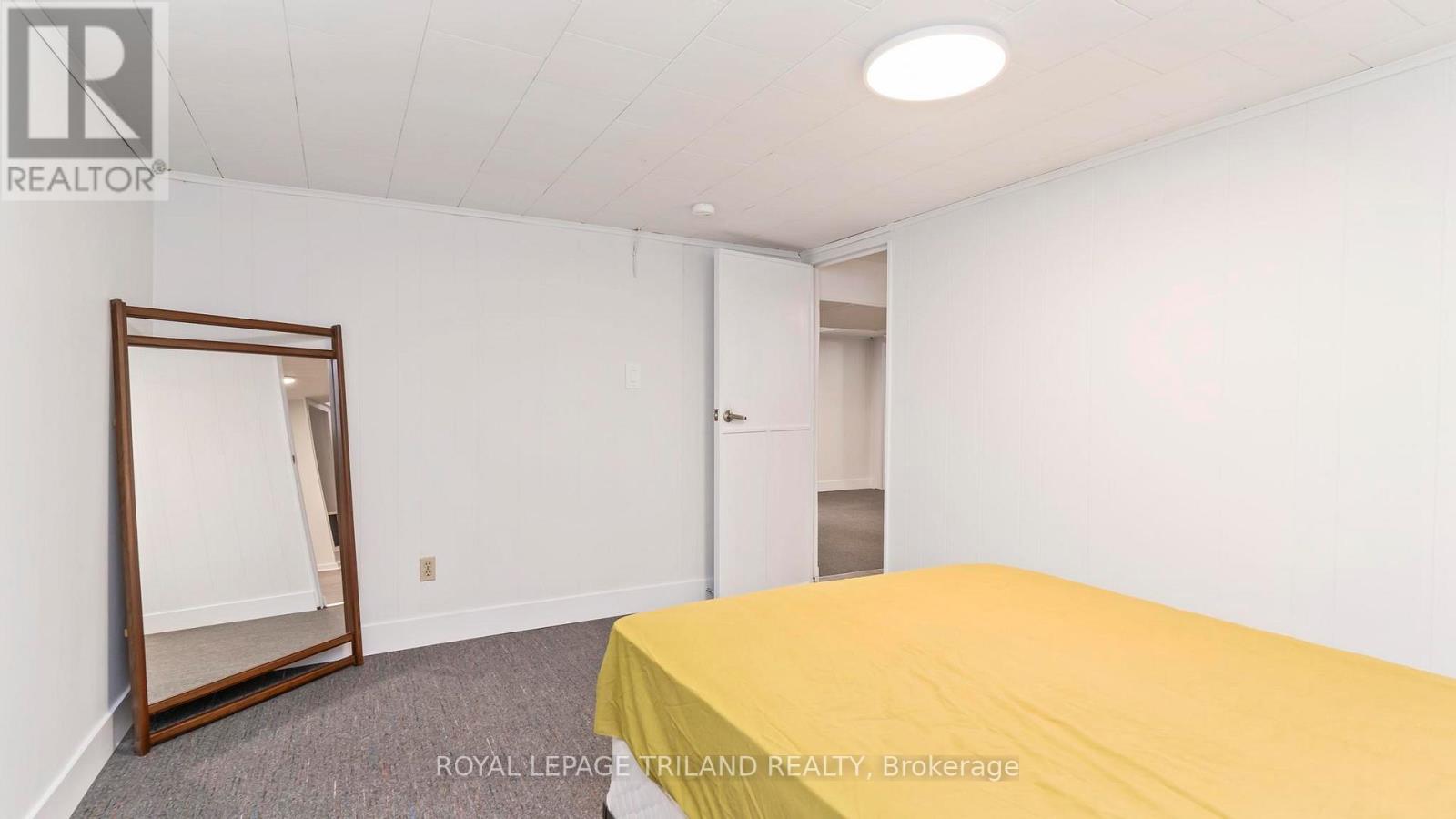 Photo 31 of 43 for 17 Clemens Street