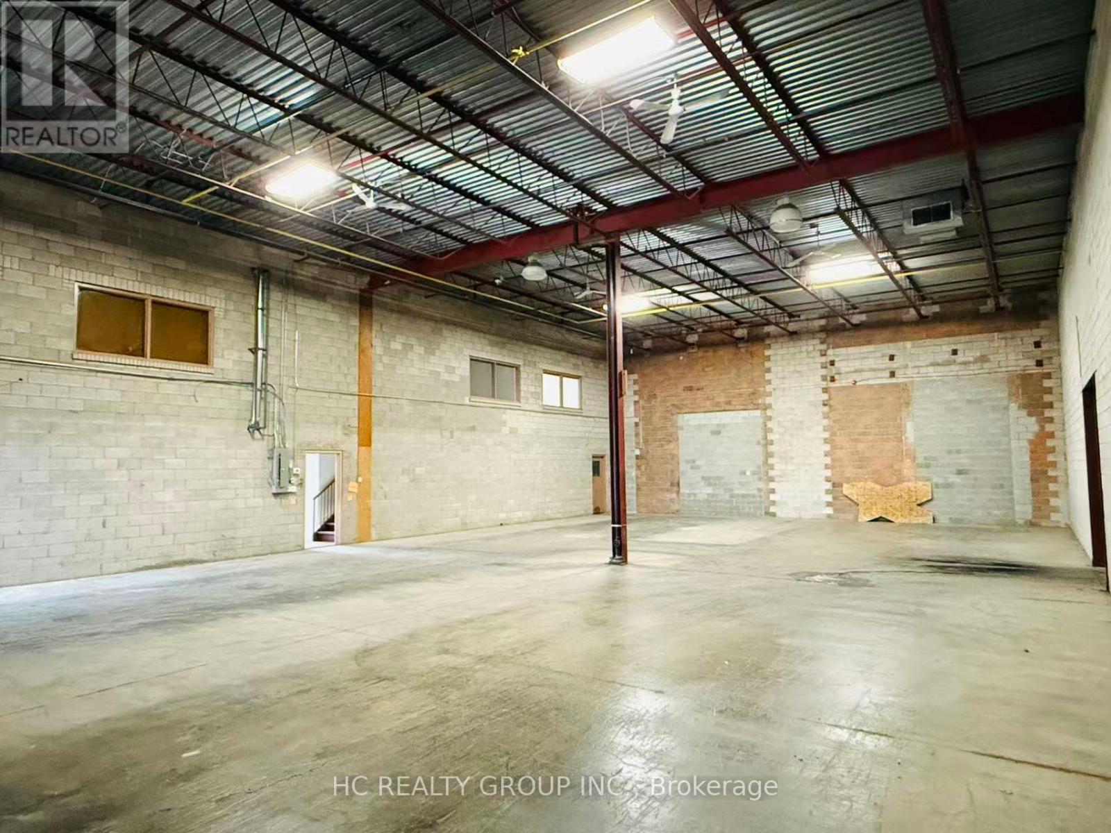 10 - 240 Industrial Parkway, Aurora, Ontario  L4G 3V6 - Photo 2 - N12592074