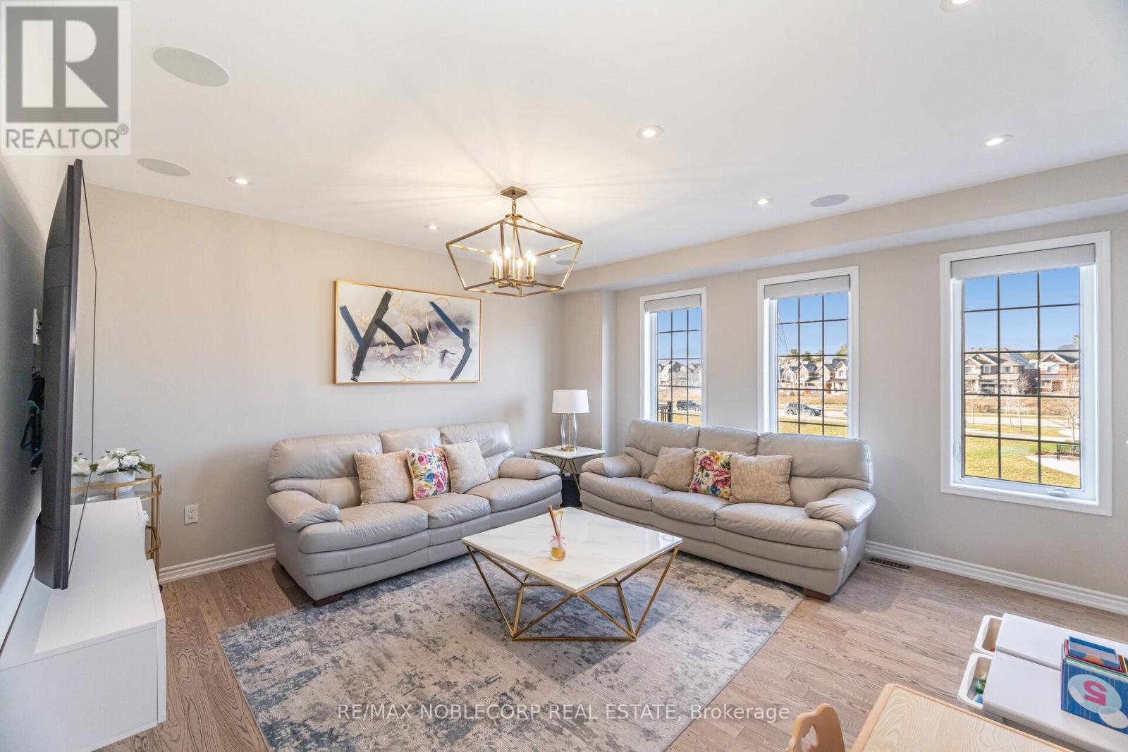 325 Kleinburg Summit Way, Vaughan, Ontario  L4H 4S7 - Photo 22 - N12592066