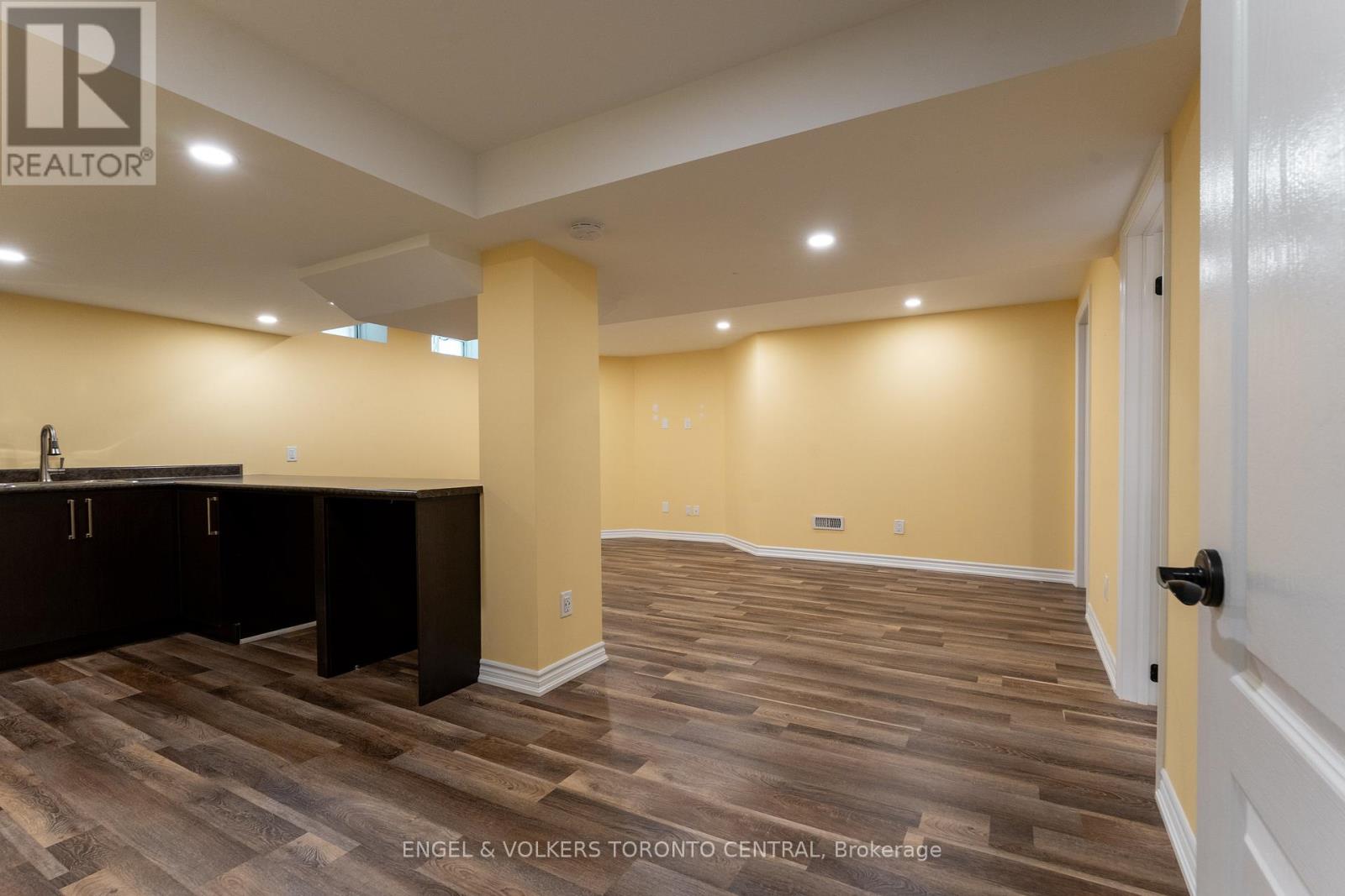 22 Donald Sim Avenue, Markham, Ontario  L6B 1B6 - Photo 25 - N12592182