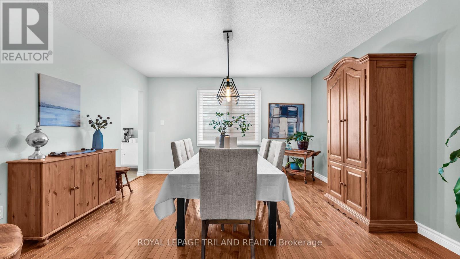 924 Farnham Road, London South, Ontario  N6K 1S1 - Photo 8 - X12589784