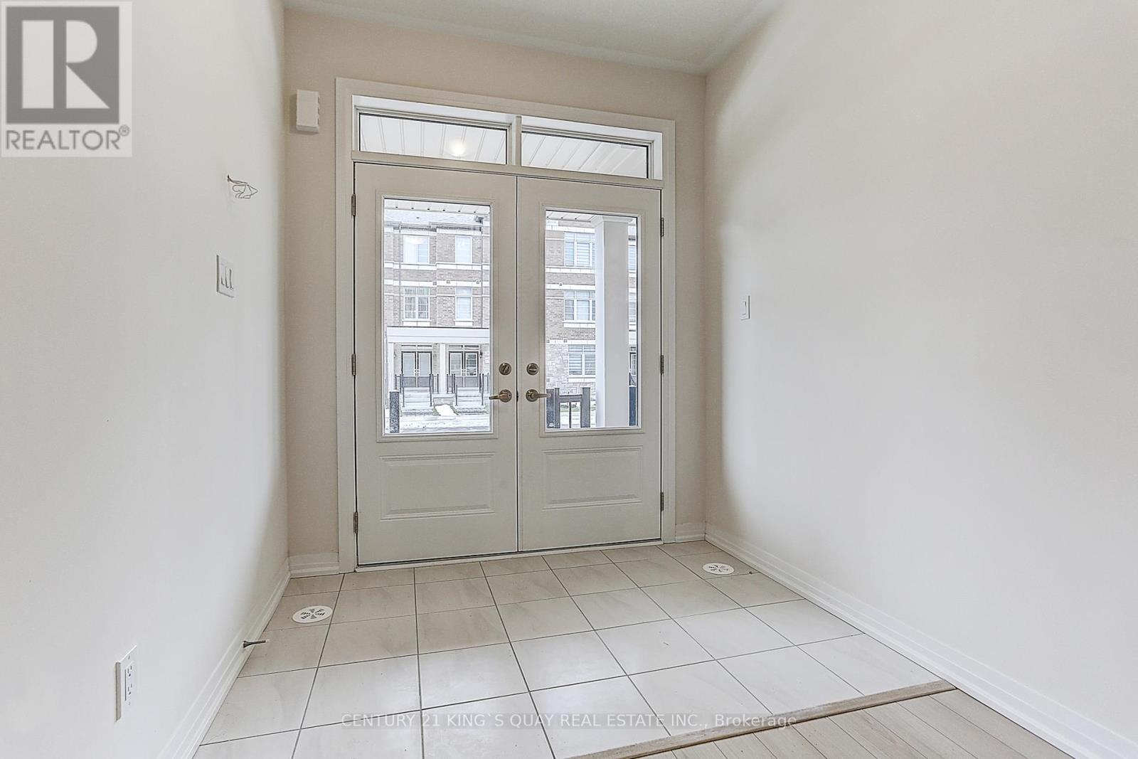 27 Floyd Ford Way, Markham (Box Grove), Ontario  L6B 1R2 - Photo 3 - N12592058