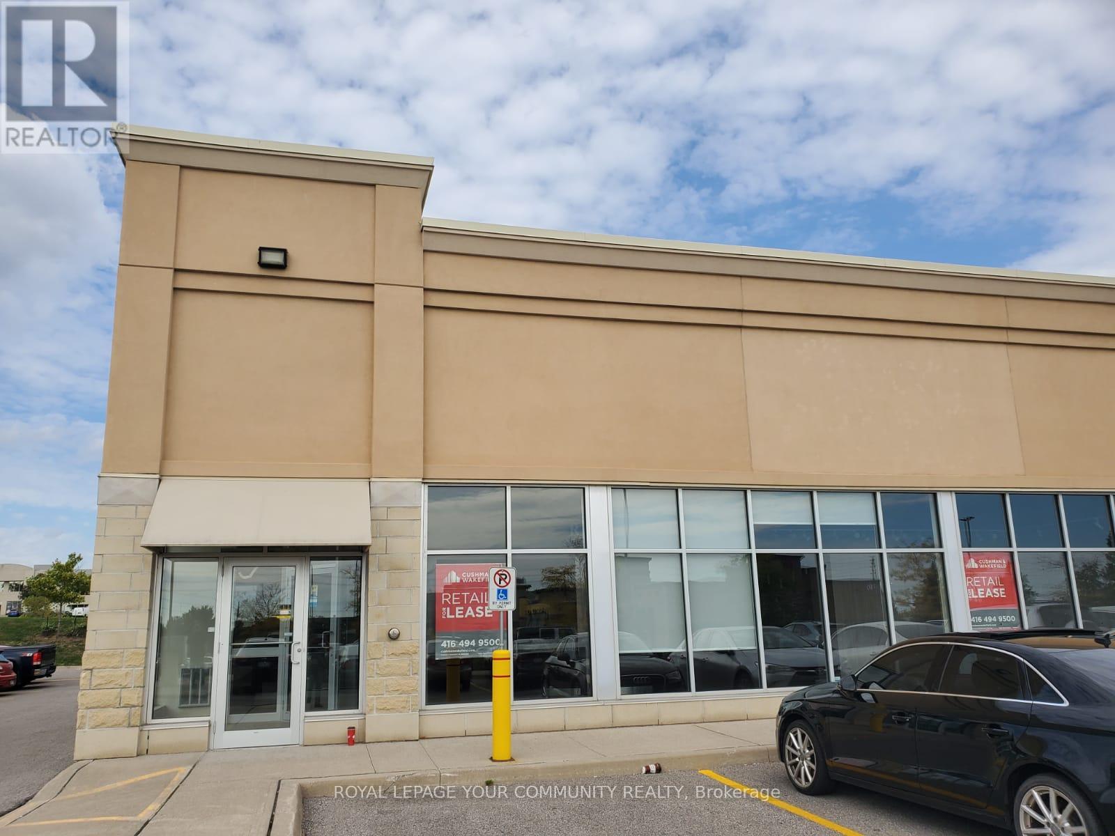 A2 - 20 Vogell Road, Richmond Hill, Ontario  L4B 3K4 - Photo 3 - N12592130