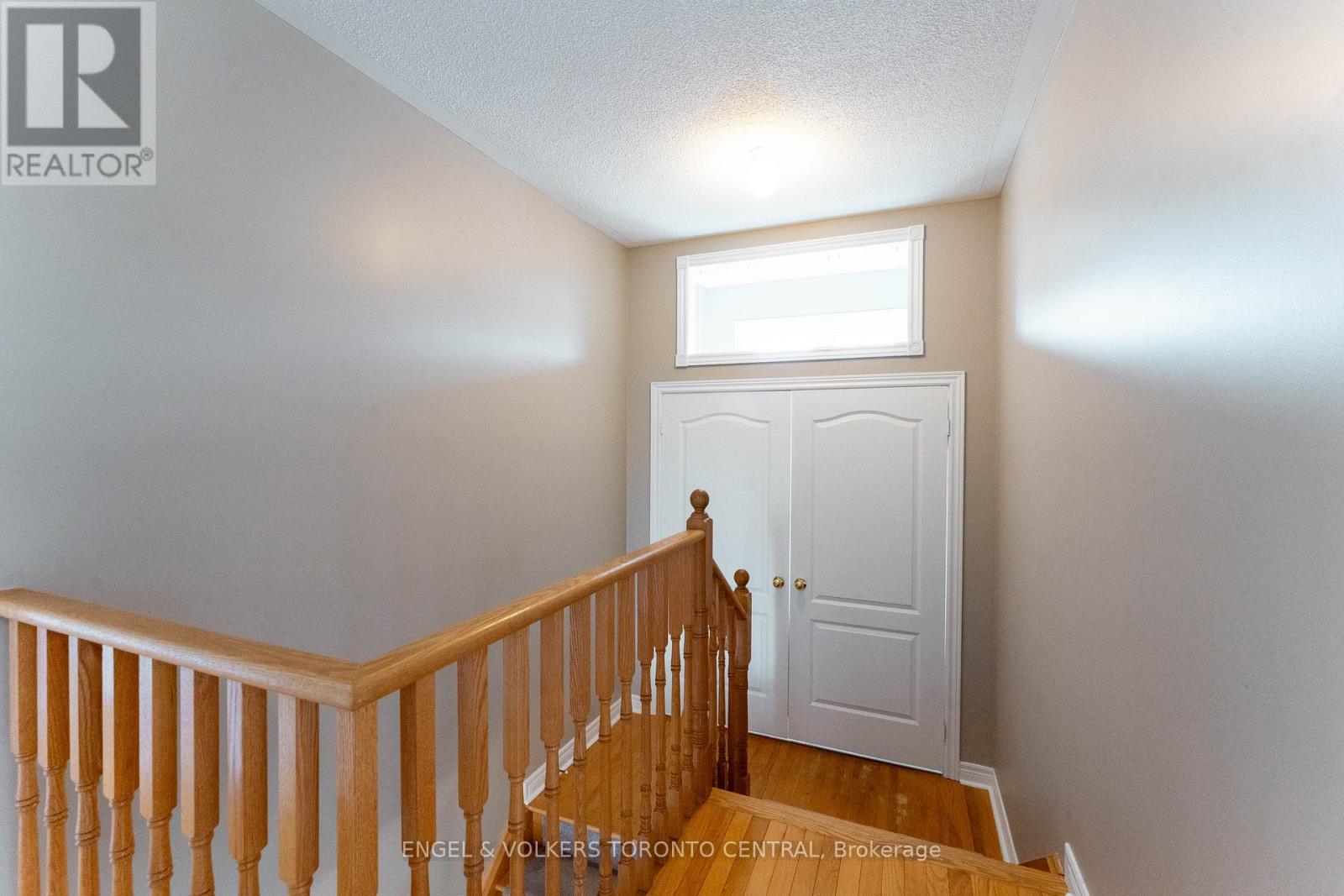 22 Donald Sim Avenue, Markham, Ontario  L6B 1B6 - Photo 15 - N12592182