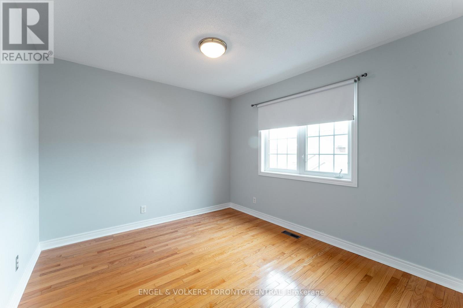 22 Donald Sim Avenue, Markham, Ontario  L6B 1B6 - Photo 26 - N12592182