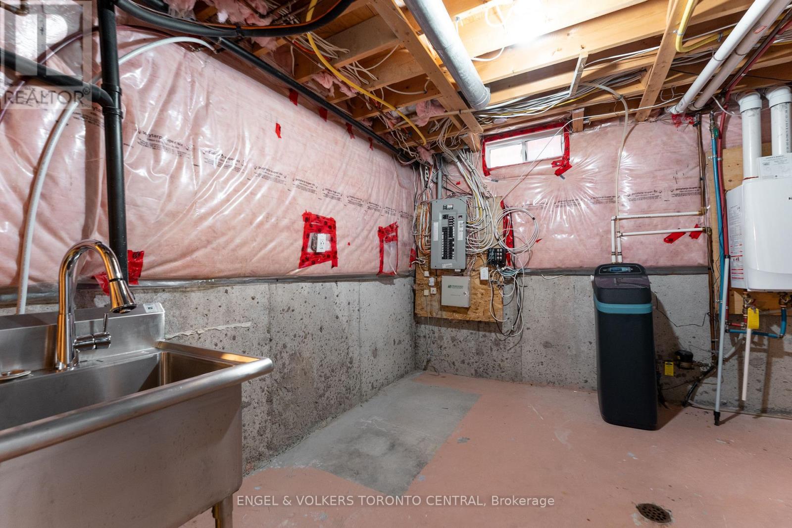 22 Donald Sim Avenue, Markham, Ontario  L6B 1B6 - Photo 39 - N12592182