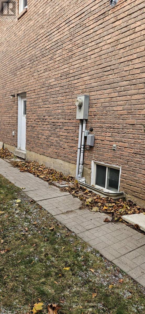 153 Stephen Street, Richmond Hill, Ontario  L4C 5P9 - Photo 16 - N12592194