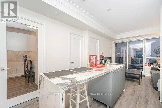 1207 - 18 Water Walk Drive, Markham, Ontario  L3R 6L5 - Photo 12 - N12592146