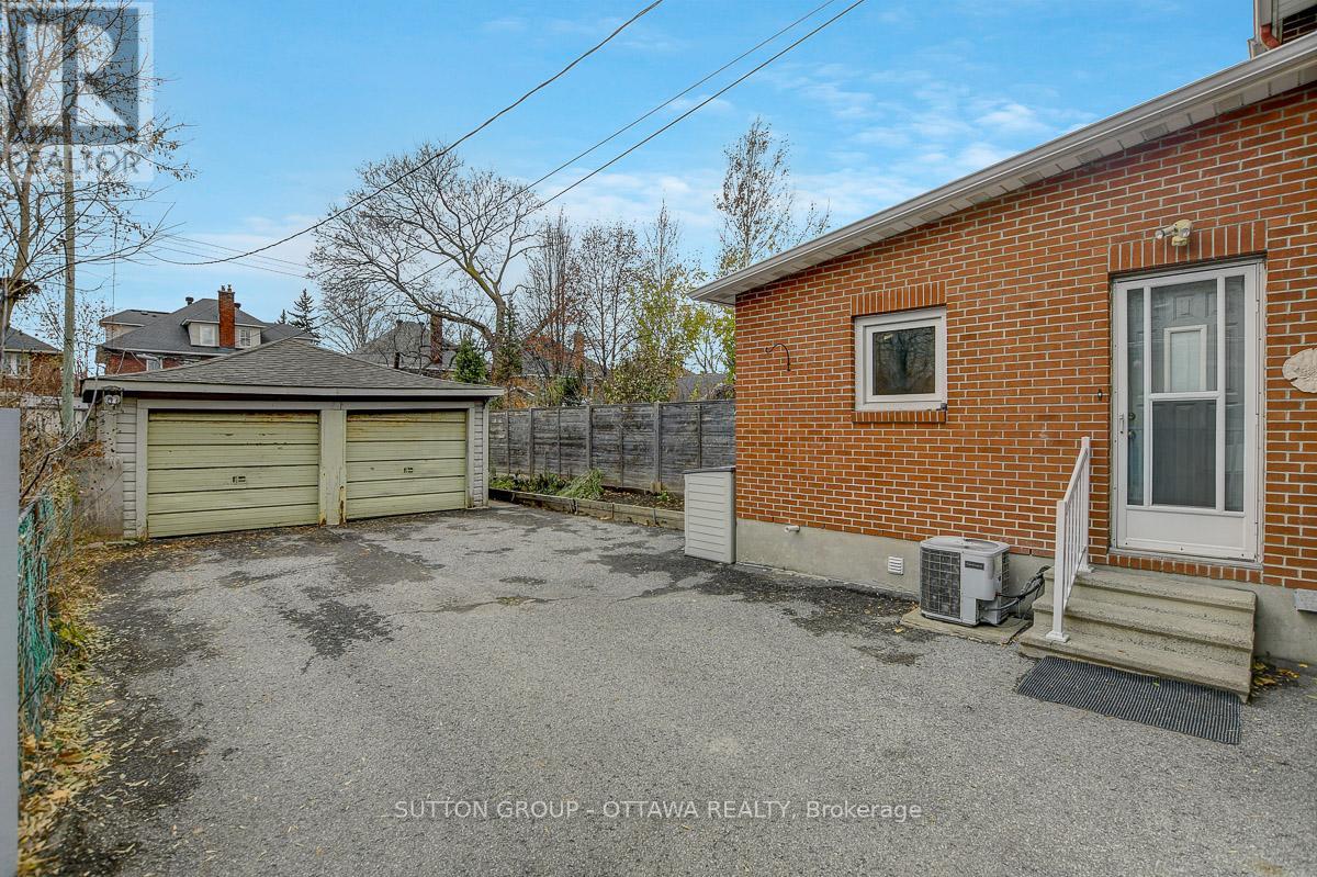 200 Breezehill Avenue N, Ottawa, Ontario K1Y 2H9 - Photo 27 - X12592434