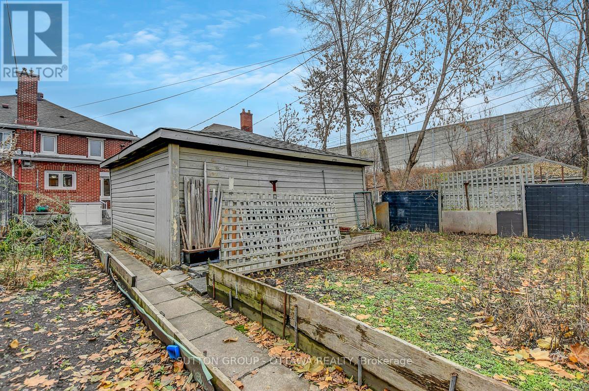 200 Breezehill Avenue N, Ottawa, Ontario K1Y 2H9 - Photo 29 - X12592434