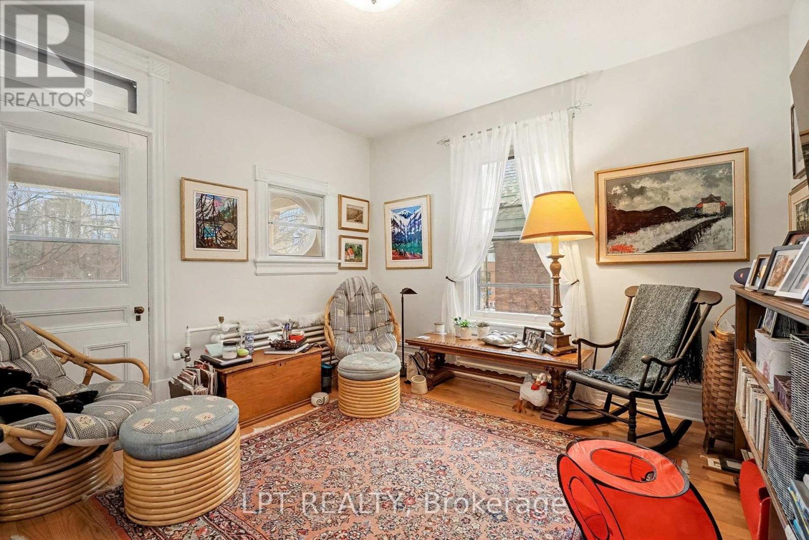 542 Maclaren Street W, Ottawa, Ontario  K1R 5K7 - Photo 18 - X12592452