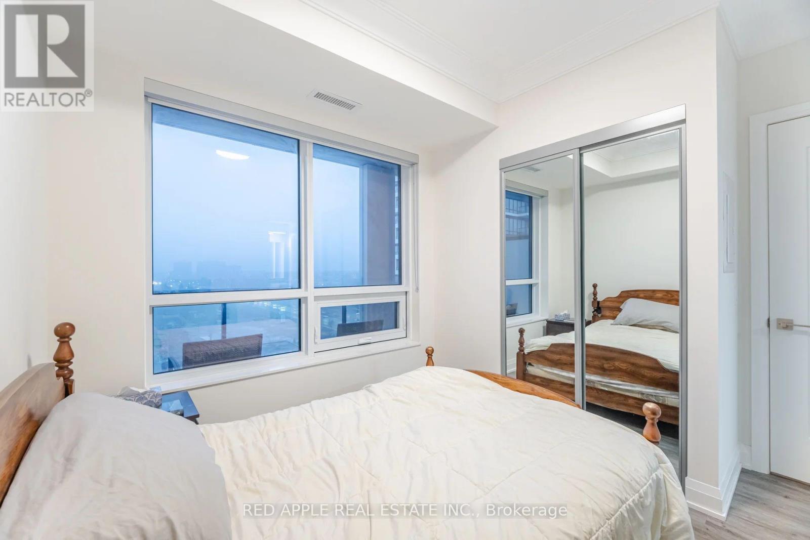 1207 - 18 Water Walk Drive, Markham, Ontario  L3R 6L5 - Photo 20 - N12592146