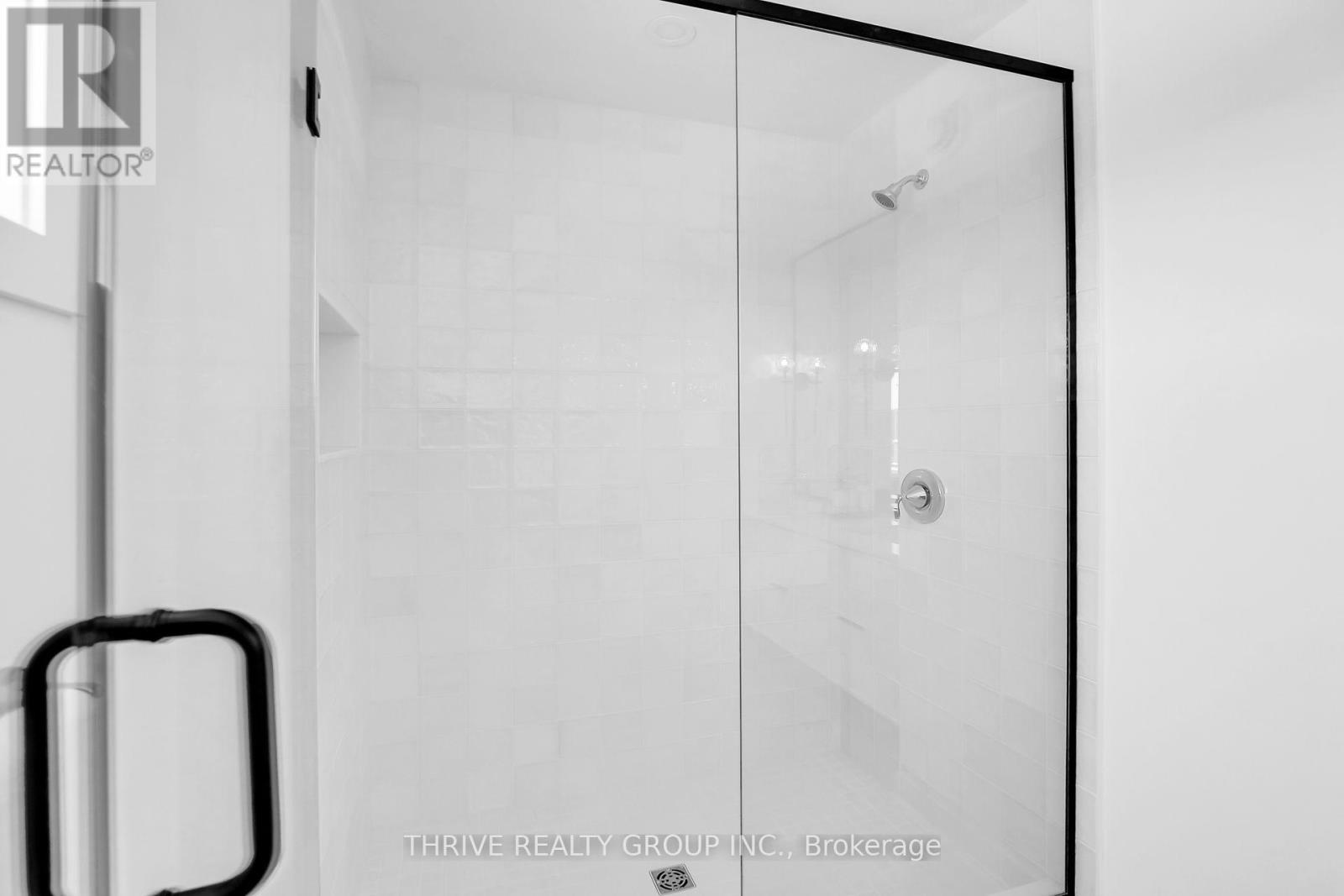 3 Basil Crescent, Middlesex Centre, Ontario N0M 2A0 - Photo 25 - X12591604