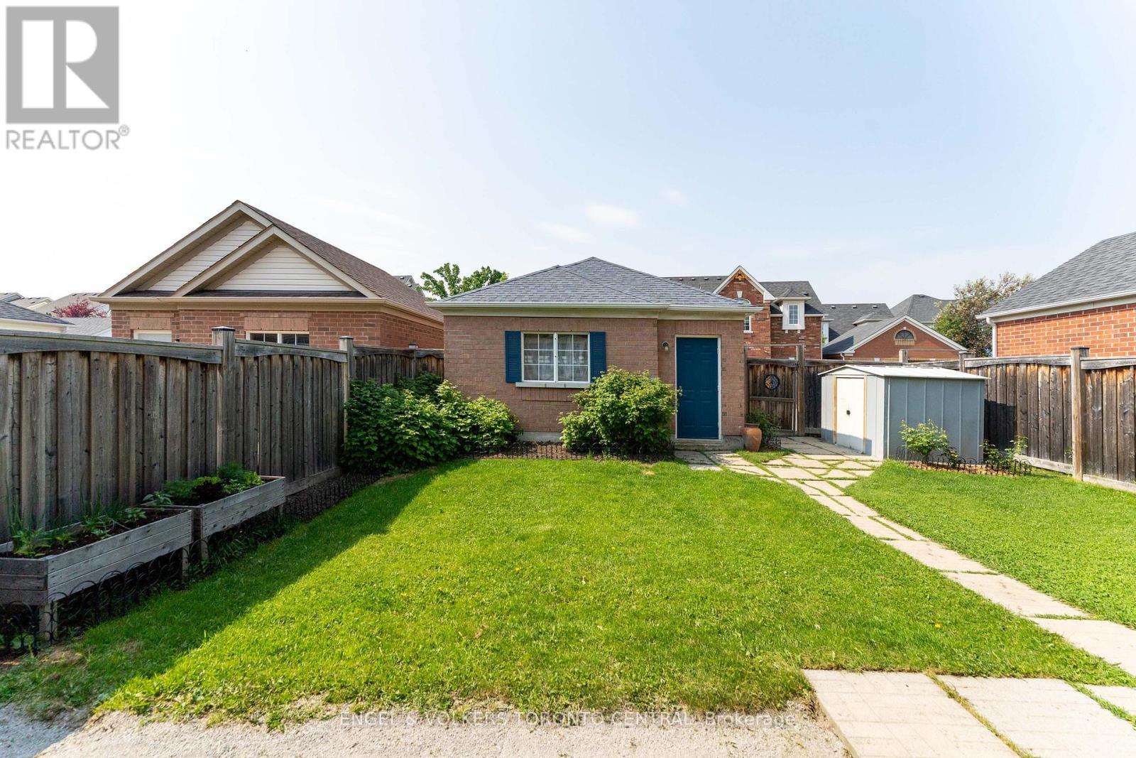 22 Donald Sim Avenue, Markham, Ontario  L6B 1B6 - Photo 43 - N12592182