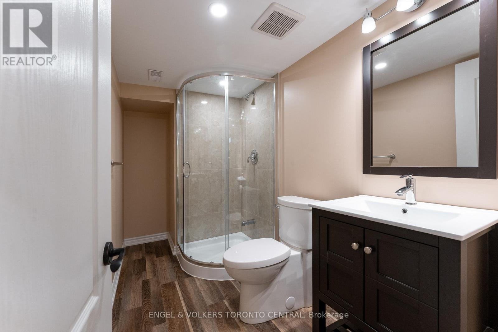 22 Donald Sim Avenue, Markham, Ontario  L6B 1B6 - Photo 35 - N12592182