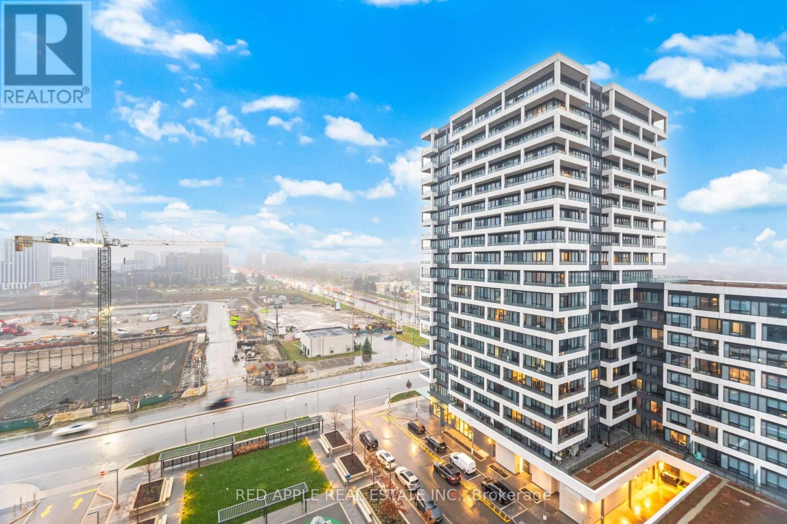 1207 - 18 Water Walk Drive, Markham, Ontario  L3R 6L5 - Photo 30 - N12592146