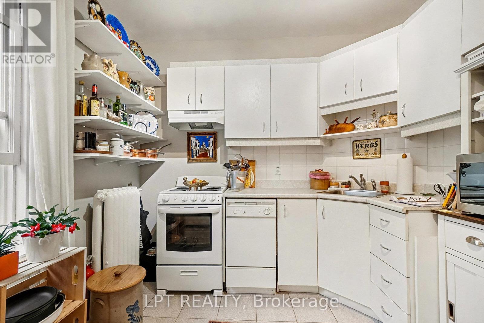 542 Maclaren Street W, Ottawa, Ontario  K1R 5K7 - Photo 20 - X12592452