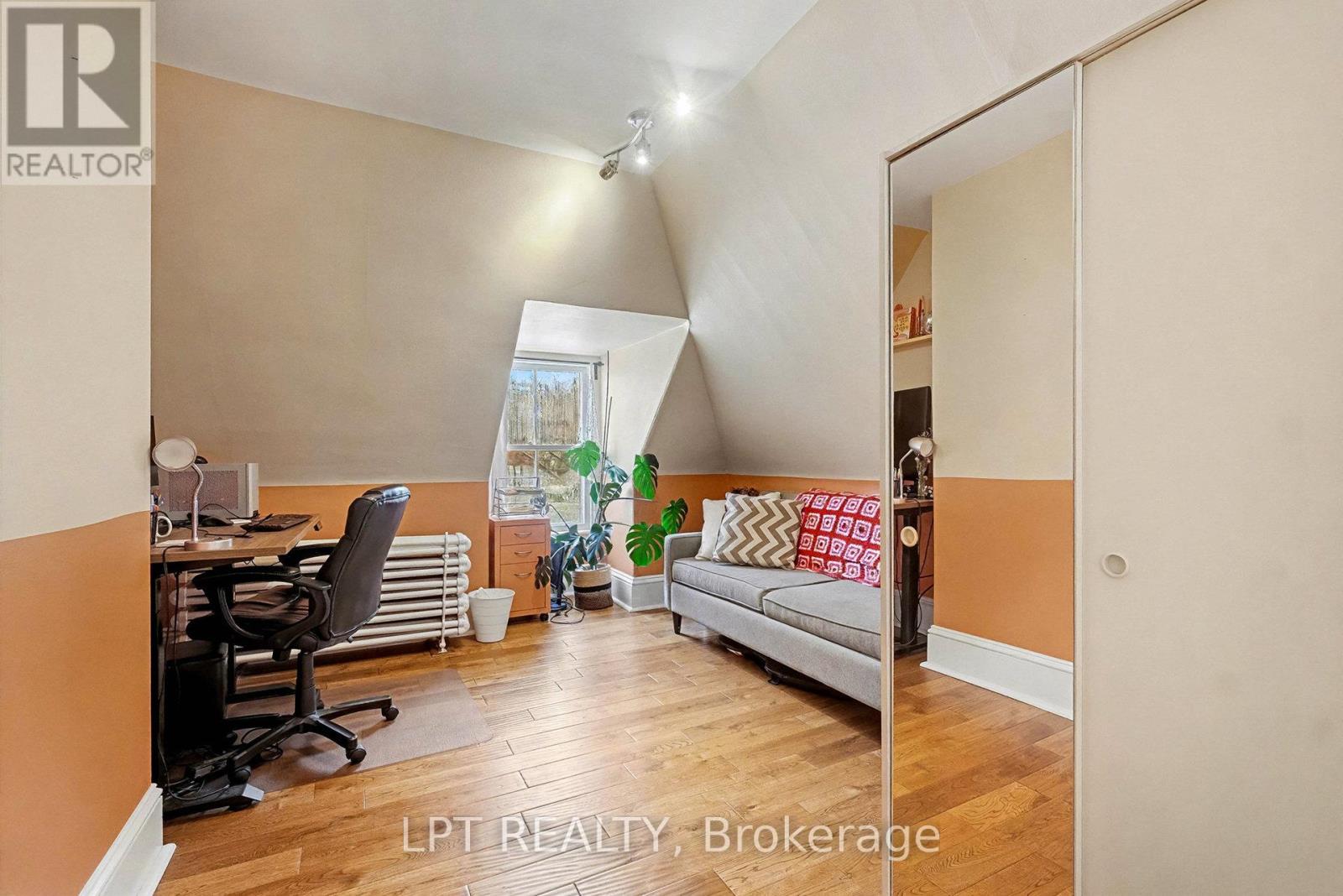 542 Maclaren Street W, Ottawa, Ontario  K1R 5K7 - Photo 31 - X12592452