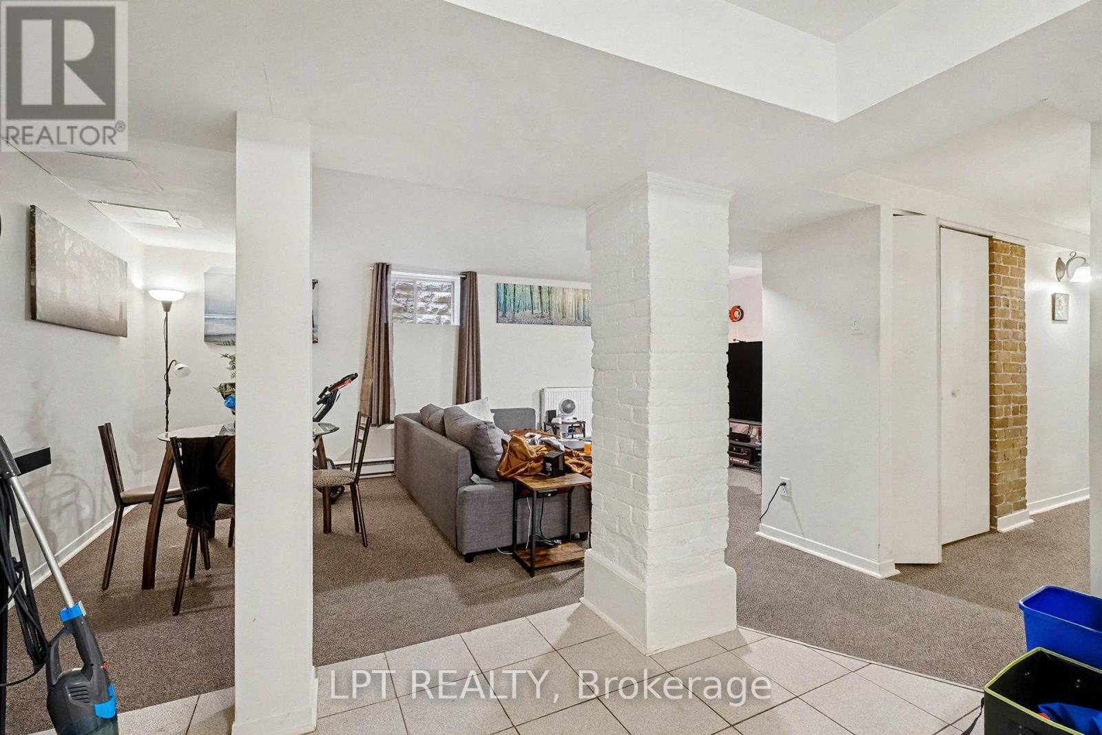 542 Maclaren Street W, Ottawa, Ontario  K1R 5K7 - Photo 35 - X12592452