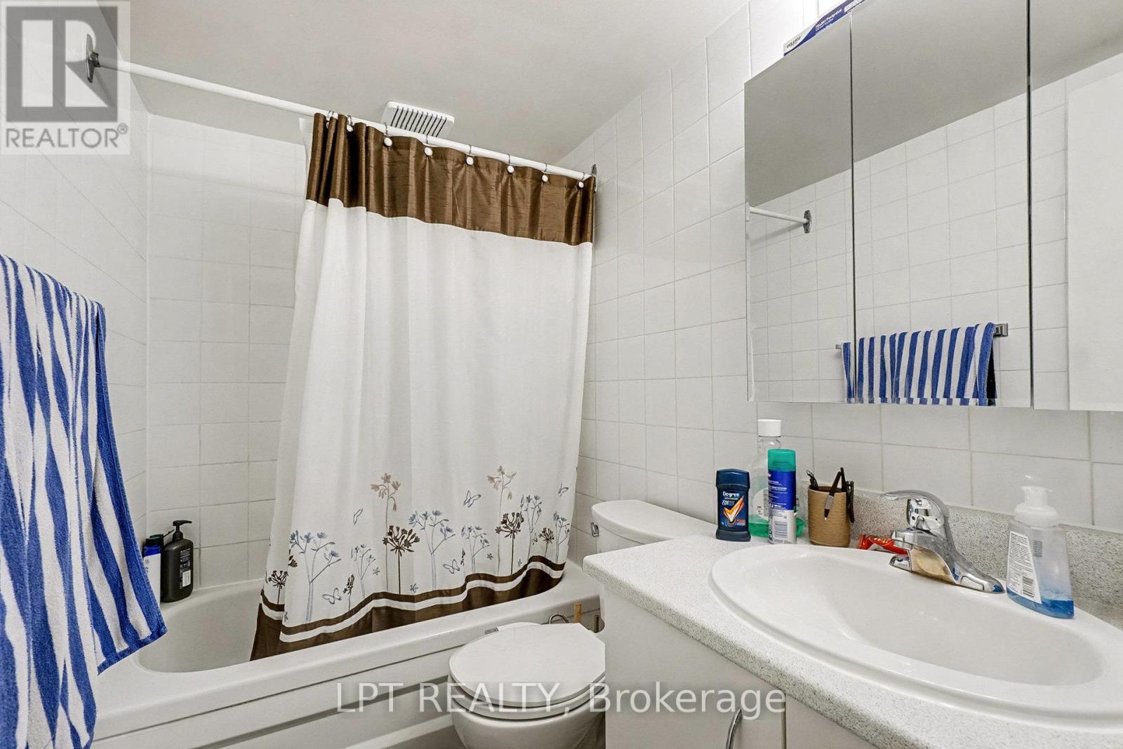 542 Maclaren Street W, Ottawa, Ontario  K1R 5K7 - Photo 39 - X12592452