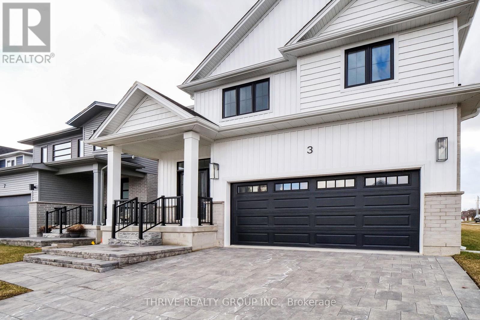 3 Basil Crescent, Middlesex Centre, Ontario N0M 2A0 - Photo 4 - X12591604