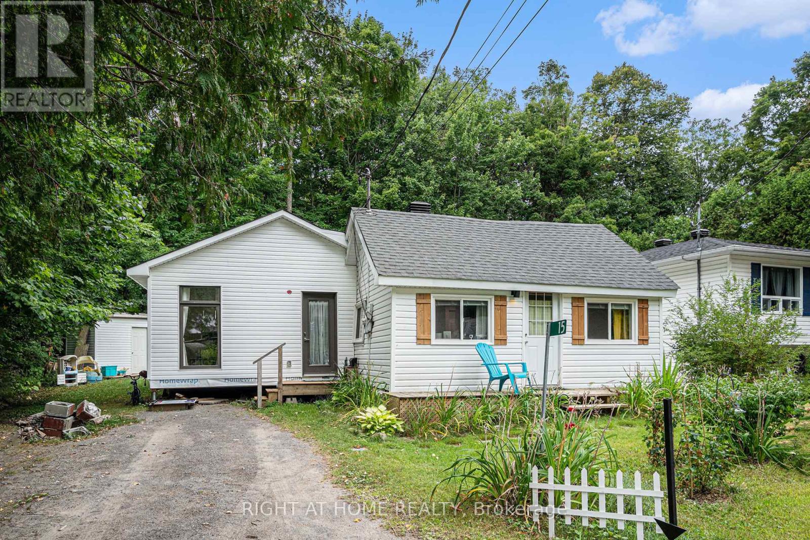 15 Willis James Lane, Mcnab/braeside, Ontario K7S 2A5 - Photo 1 - X12592462