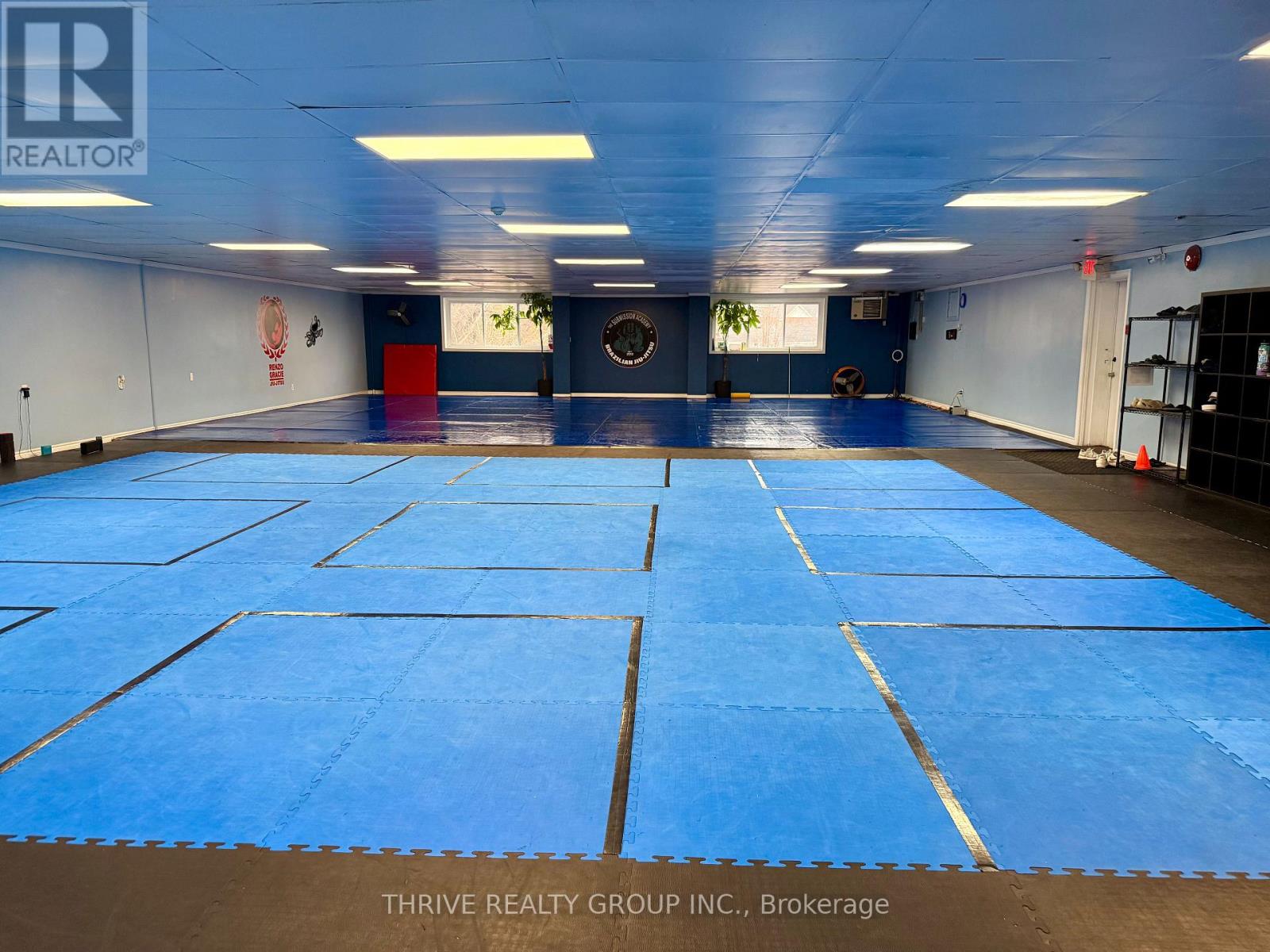 Upper - 1010 Dundas Street, London East, Ontario  N5W 3A3 - Photo 1 - X12591626