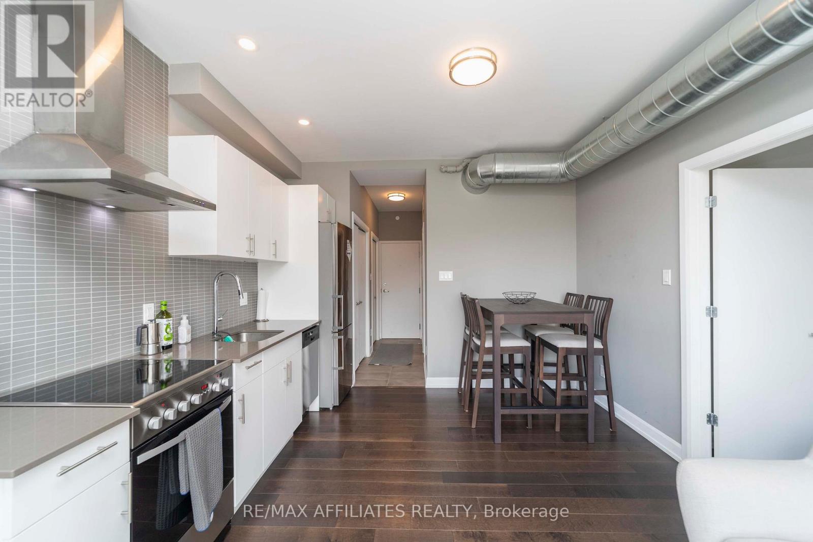 503 - 150 Greenfield Avenue, Ottawa, Ontario  K1S 5W6 - Photo 8 - X12592632