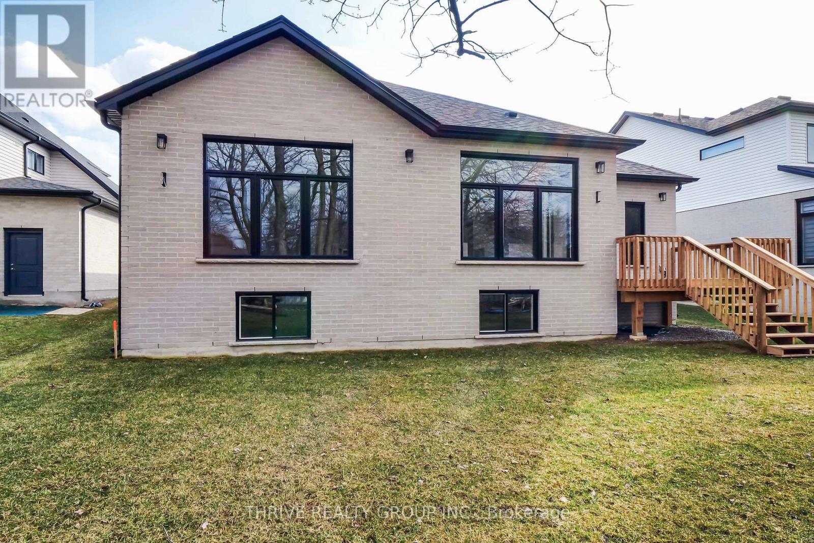 117 Aspen Circle, Thames Centre, Ontario N0M 0A4 - Photo 30 - X12591712