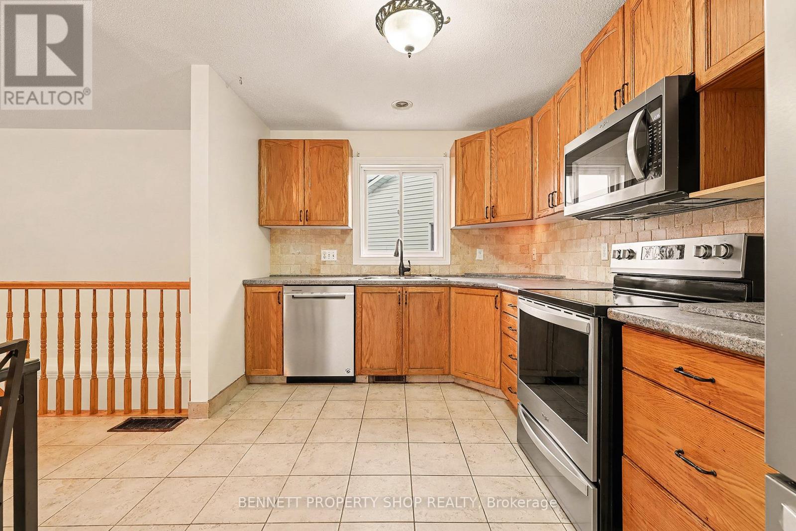 54 Barclay Street, Carleton Place, Ontario K7C 4N2 - Photo 4 - X12592672