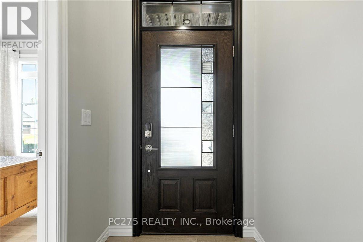 23 Matheson Crescent, East Zorra-Tavistock, Ontario  N0J 1M0 - Photo 8 - X12591782