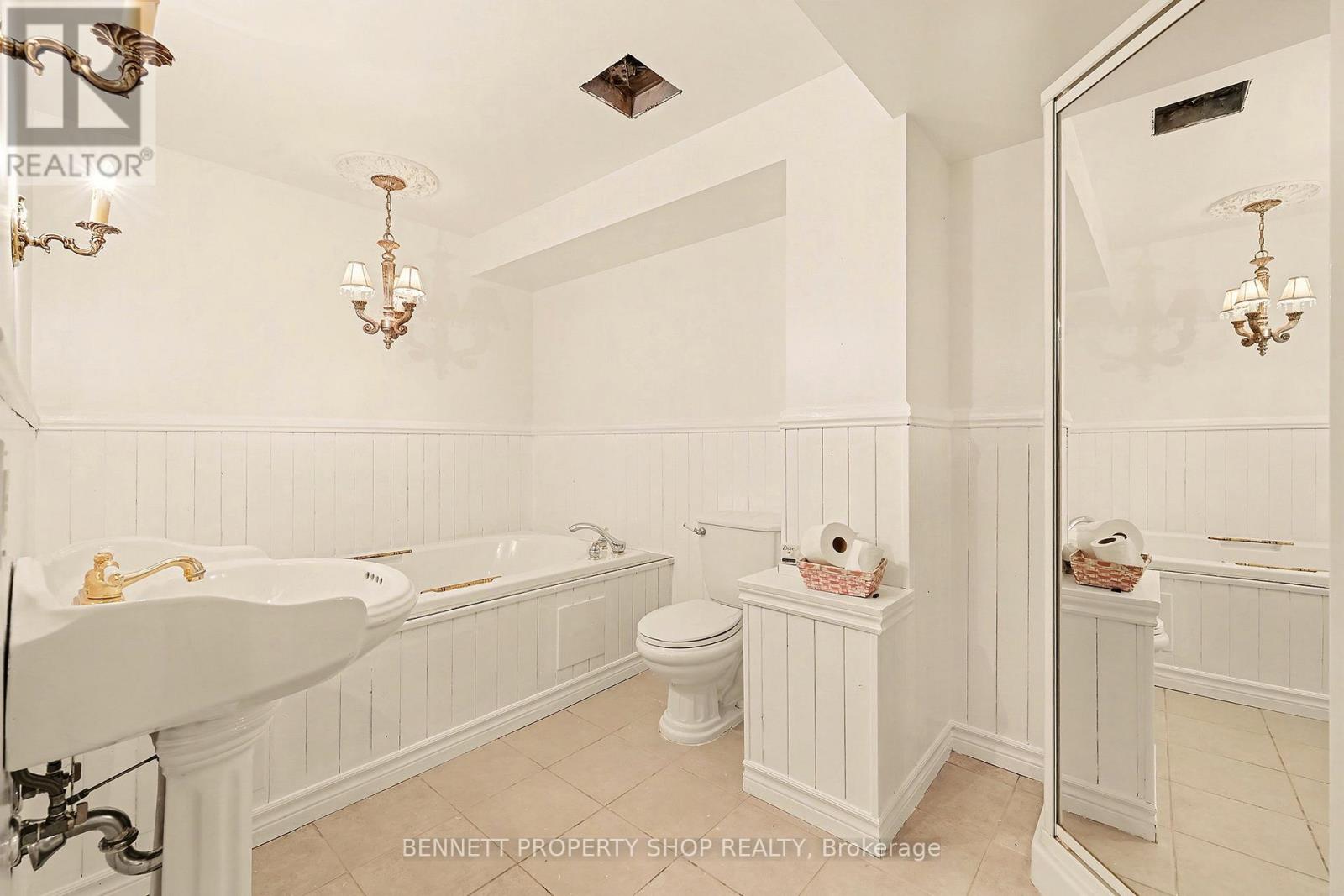 54 Barclay Street, Carleton Place, Ontario K7C 4N2 - Photo 9 - X12592672