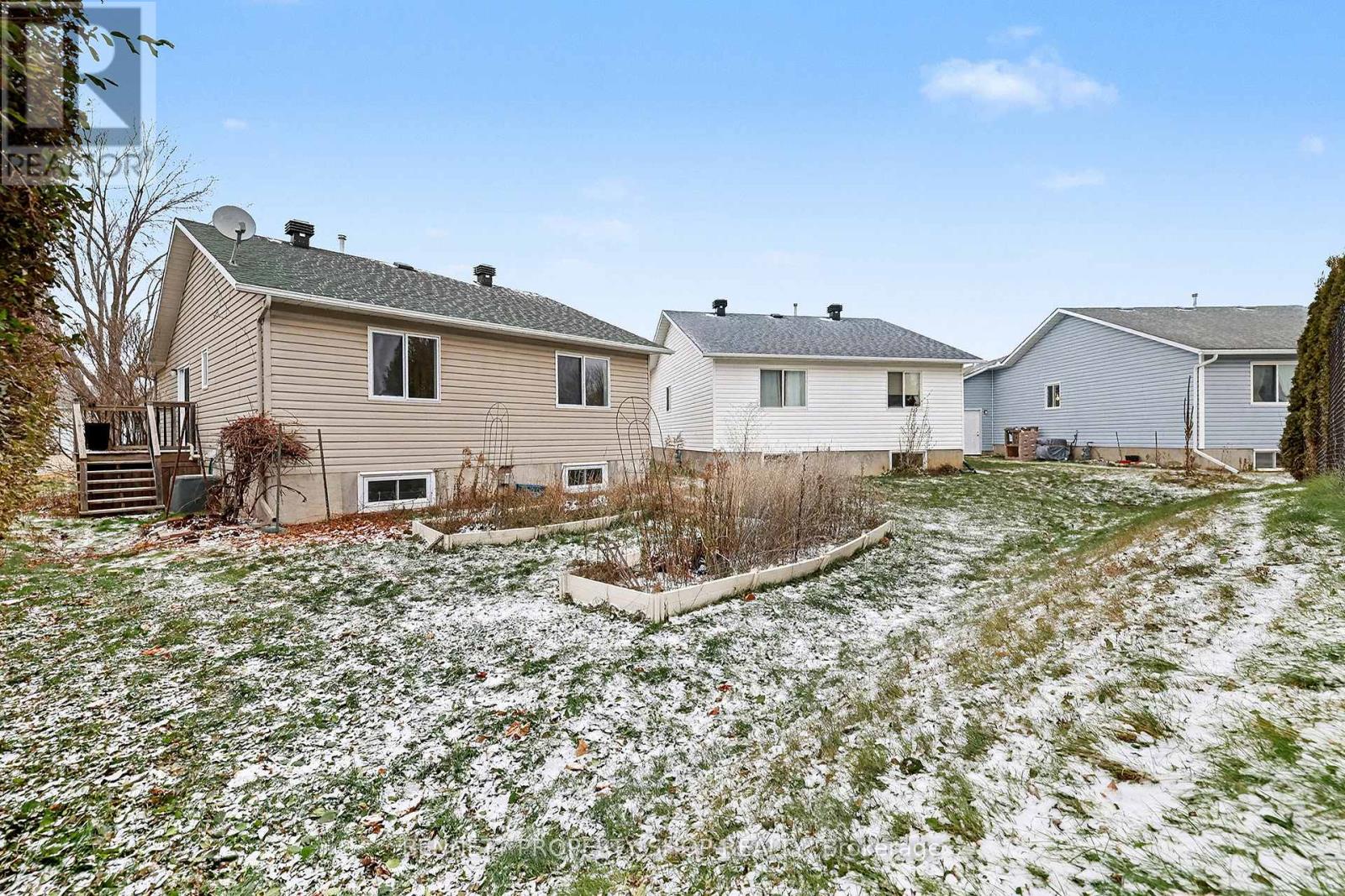 54 Barclay Street, Carleton Place, Ontario K7C 4N2 - Photo 15 - X12592672