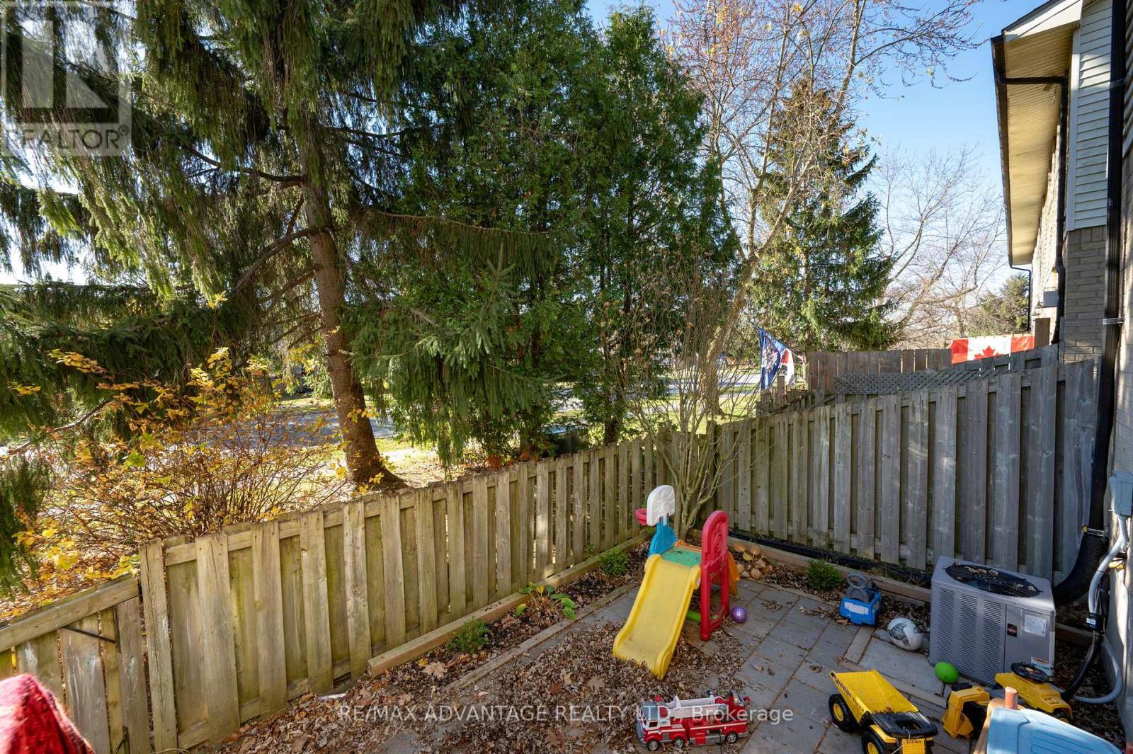 56 - 135 Belmont Drive, London South, Ontario  N6J 4J3 - Photo 28 - X12591864