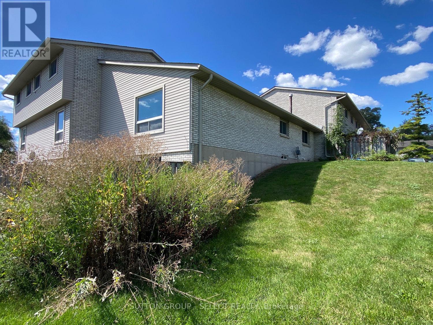 46 - 700 Paisley Road, Guelph, Ontario N1K 1A3 - Photo 35 - X12592070