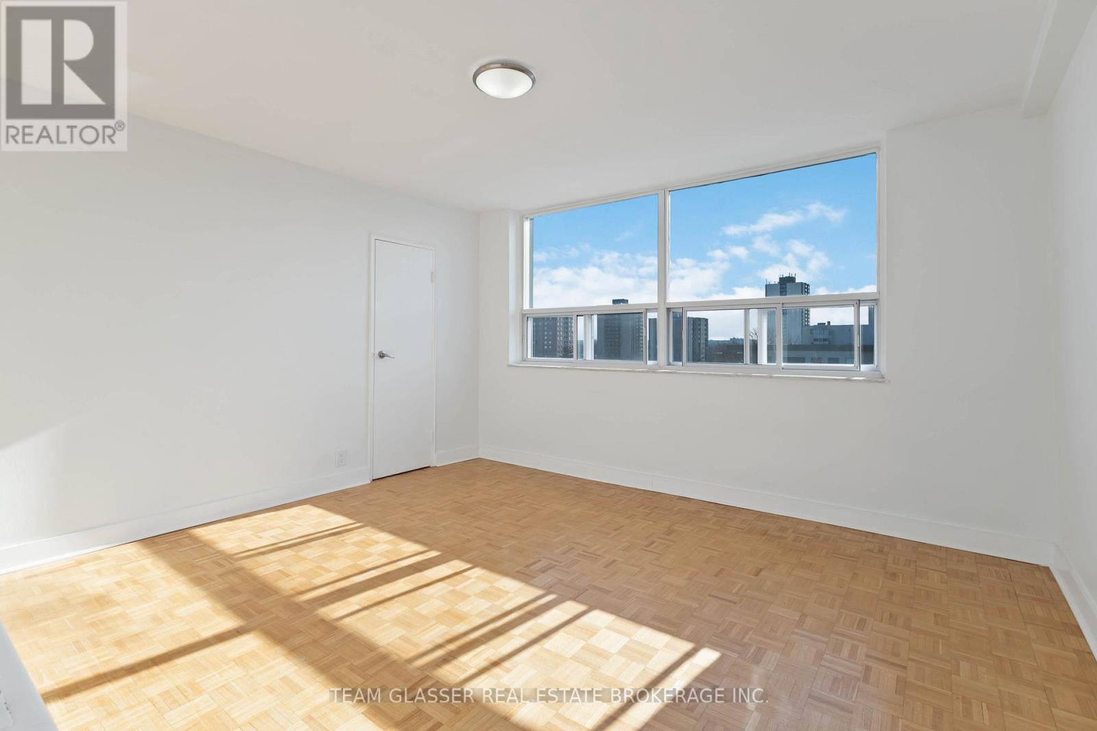 801 - 396 Queens Avenue, London East, Ontario  N6B 1X7 - Photo 19 - X12592546