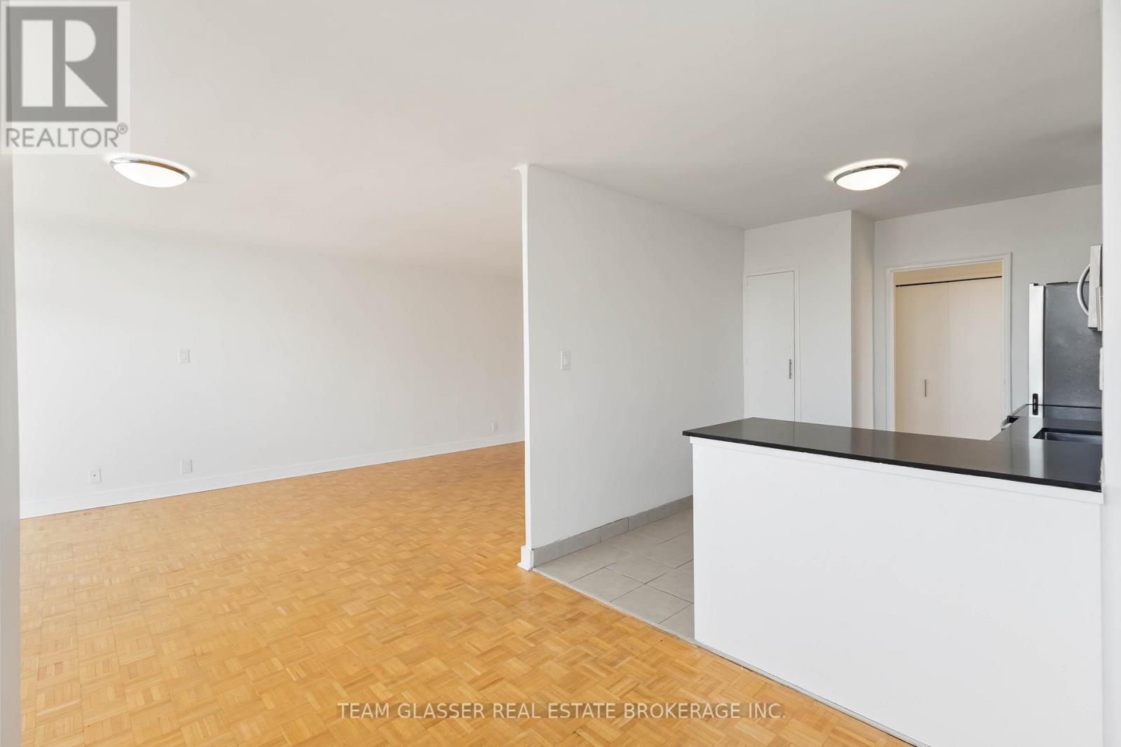 801 - 396 Queens Avenue, London East, Ontario  N6B 1X7 - Photo 13 - X12592546