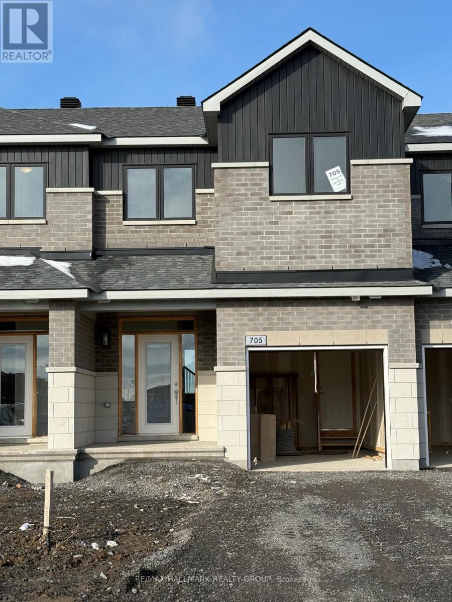 705 MONTRICHARD ROAD, Ottawa, Ontario